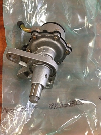 Топливоподкачивающий насос (04272819)